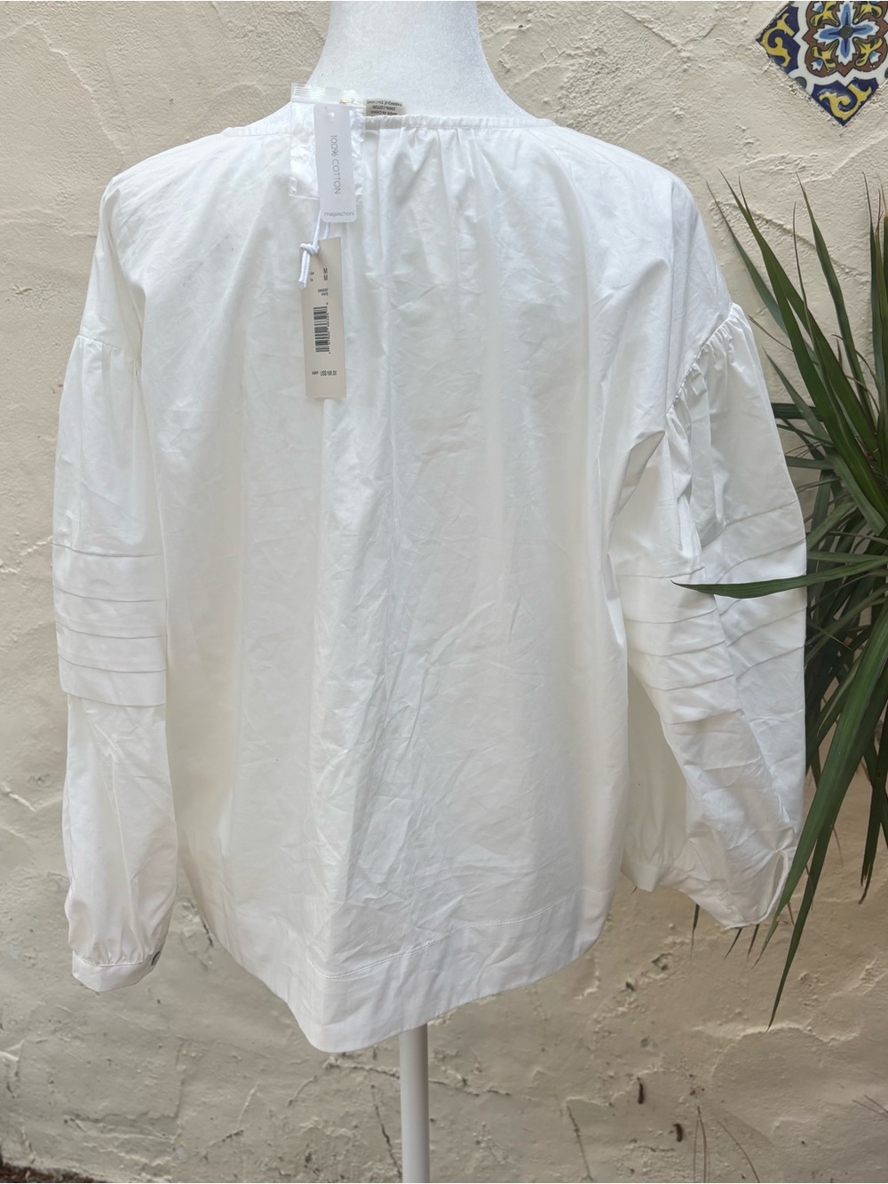 Magaschoni Ivory V-Neck Pintuck Sleeve Blouse - Picture 5 of 7
